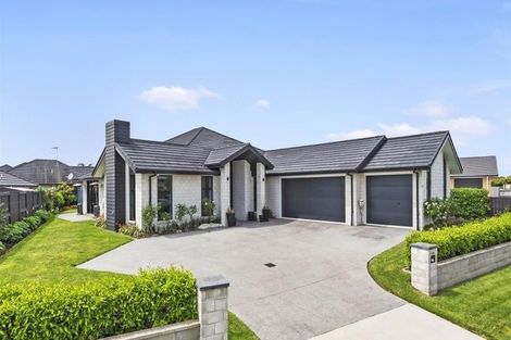 Photo of property in 230 Cumberland Drive, Flagstaff, Hamilton, 3210