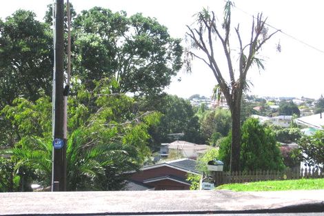 Photo of property in 86 Sunnyside Road, Sunnyvale, Auckland, 0612