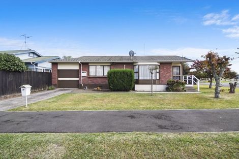 Photo of property in 2a Saint Lukes Place, Bader, Hamilton, 3206