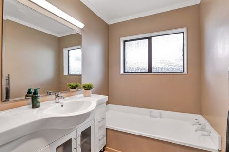 Photo of property in 1/17 Roy Terrace, Moturoa, New Plymouth, 4310