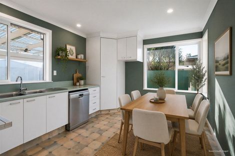 Photo of property in 18 Leeds Street, Milson, Palmerston North, 4414