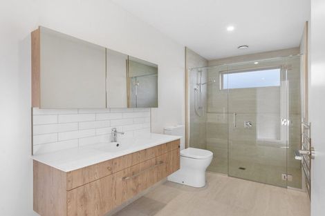 Photo of property in 9 Evergreen Parade, Rosehill, Papakura, 2113