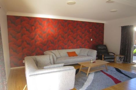 Photo of property in 1 Cherry Grove, Strathmore Park, Wellington, 6022