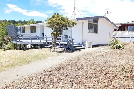 Photo of property in 60 Norana Road, Timberlea, Upper Hutt, 5018