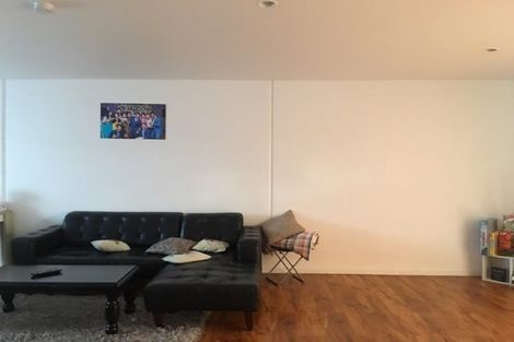 Photo of property in Krisley Court, 1/6 Ambrico Place, New Lynn, Auckland, 0600