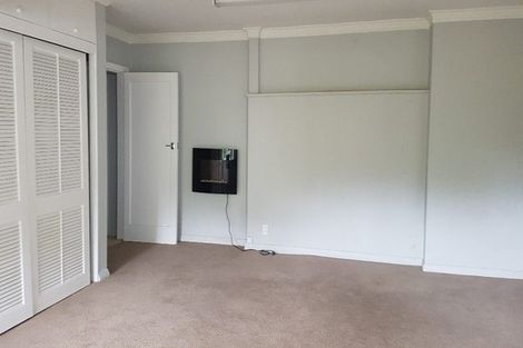 Photo of property in 5 Waiteata Road, Kelburn, Wellington, 6012