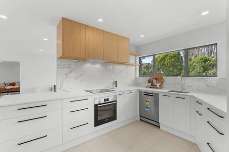 Photo of property in 15 Parkham Drive, Burnside, Christchurch, 8053