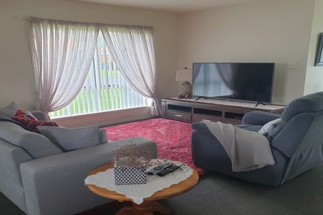 Photo of property in 11/15 O'sullivan Place, Waiuku, 2123