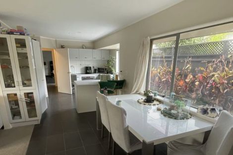 Photo of property in 3/8 Solana Court, Botany Downs, Auckland, 2010