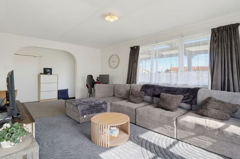 Photo of property in 12 Mosston Road, Castlecliff, Whanganui, 4501