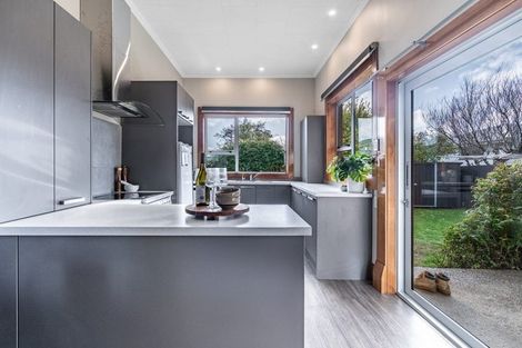 Photo of property in 100 Robertson Street, Richmond, Invercargill, 9810