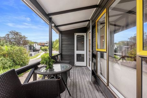 Photo of property in 1/21 Clovelly Road, Bucklands Beach, Auckland, 2012