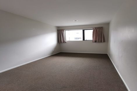 Photo of property in 17/5 Perekia Street, Albany, Auckland, 0632