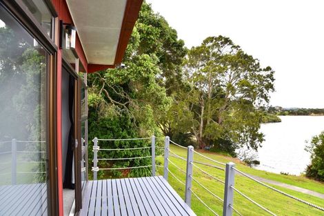 Photo of property in 54 Carnoustie Drive, Wattle Downs, Auckland, 2103