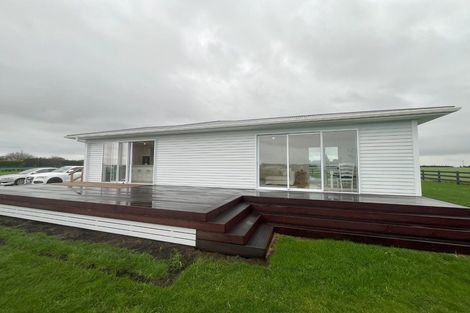 Photo of property in 29 Matarikoriko Road, Brixton, Waitara, 4382
