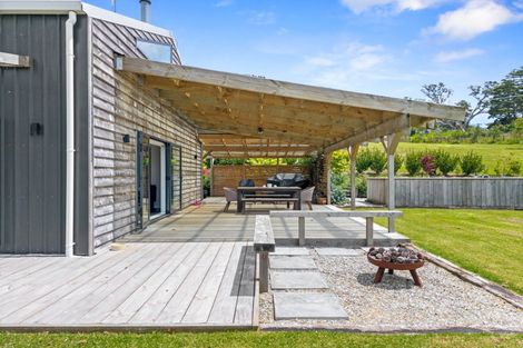 Photo of property in 136 Annett Road, Kumeu, 0891