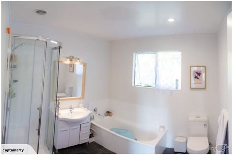 Photo of property in 1/4 Kinloch Place, Papakowhai, Porirua, 5024