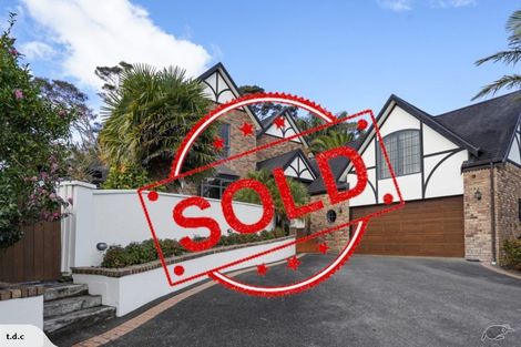 Photo of property in 30 Chamari Close, Titirangi, Auckland, 0604