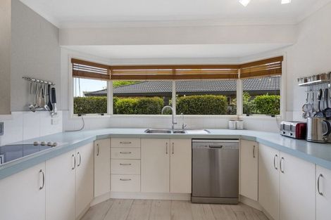 Photo of property in 430 Mangorei Road, Highlands Park, New Plymouth, 4312