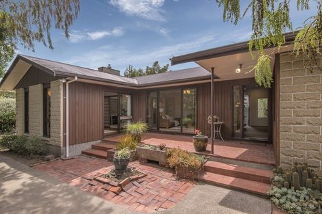 Photo of property in 19 Carruthers Street, Ilam, Christchurch, 8041