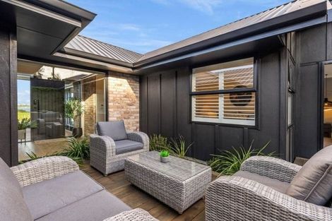 Photo of property in 5 Brendan Close, Omokoroa, 3114