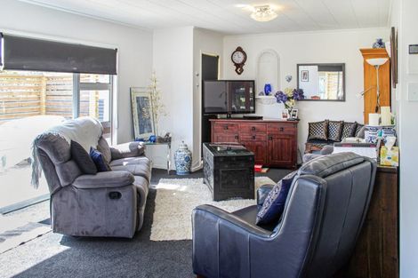 Photo of property in 8a Bruce Place, Highbury, Palmerston North, 4412