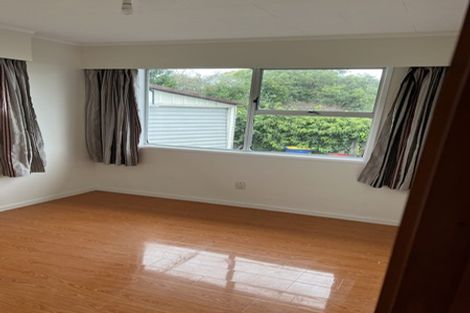 Photo of property in 17 Salamanca Road, Sunnynook, Auckland, 0620