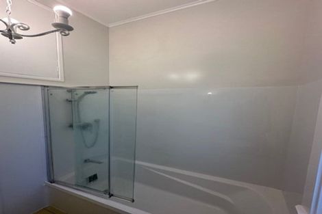 Photo of property in 27 Hautana Square, Woburn, Lower Hutt, 5010