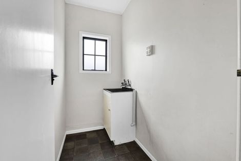 Photo of property in 117 Weraroa Road, Waverley, 4510