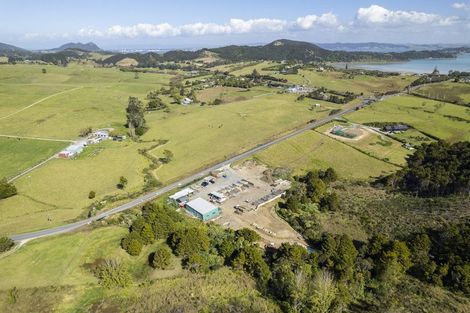 Photo of property in 35 Pataua Road South, Parua Bay, Onerahi, 0192