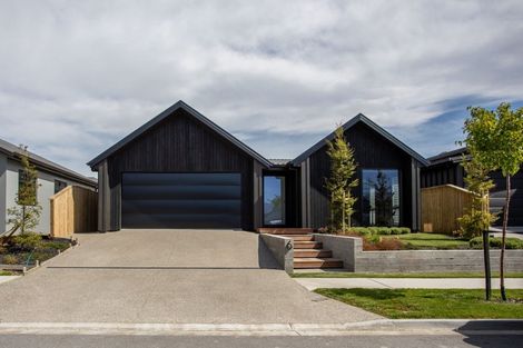 Photo of property in 6 Cheviot Street, Jacks Point, 9371