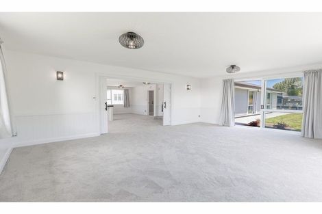 Photo of property in 4 George Oliver Place, Kainga, Christchurch, 8083