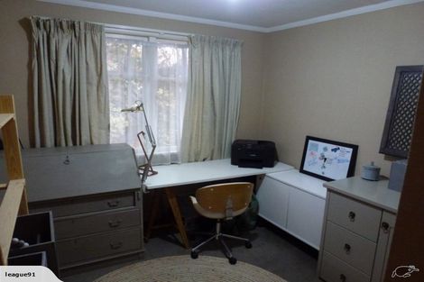 Photo of property in 124 Ruamahanga Crescent, Terrace End, Palmerston North, 4410