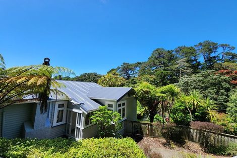 Photo of property in 76 Glenmore Street, Northland, Wellington, 6012