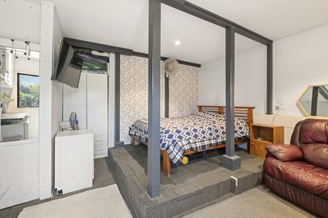 Photo of property in 1042 Whangaparaoa Road, Tindalls Beach, Whangaparaoa, 0930