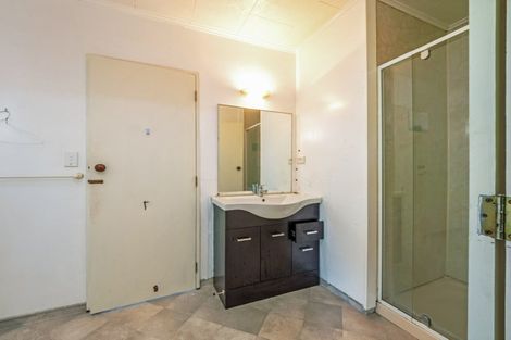 Photo of property in 73 Fergusson Street, Woodville, 4920