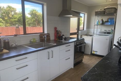 Photo of property in 7 Palmer Court, Paraparaumu, 5032