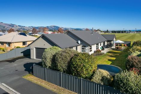 Photo of property in 11 William James Close, Mosgiel, 9024