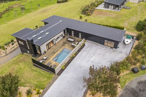 Photo of property in 117 Robert Hastie Drive, Mangawhai, 0573