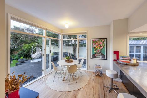 Photo of property in 130 Karori Road, Karori, Wellington, 6012