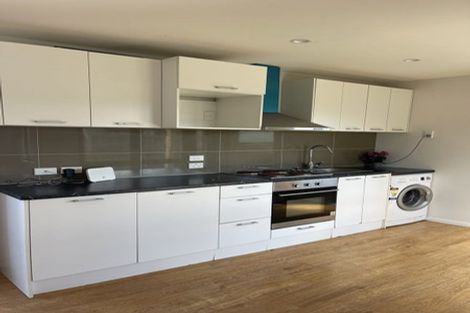 Photo of property in 49 Tawa Road, Kumeu, 0891