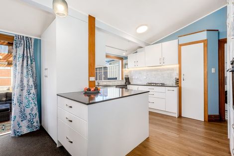Photo of property in 39 Humber Street, Island Bay, Wellington, 6023
