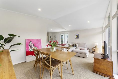 Photo of property in 51 Silverstream Road, Crofton Downs, Wellington, 6035