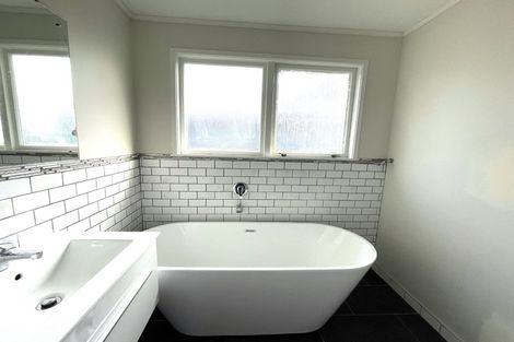 Photo of property in 15 Frostbite Place, Ranui, Auckland, 0612