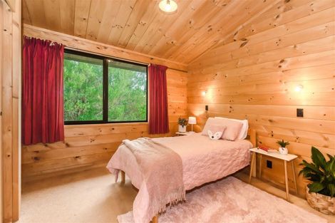 Photo of property in 10 Toroa Road, Otaihanga, Paraparaumu, 5036