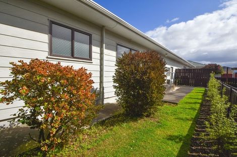 Photo of property in 3/13 Dixon Street, Carterton, 5713