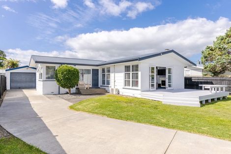Photo of property in 27 Dominion Road, Nawton, Hamilton, 3200