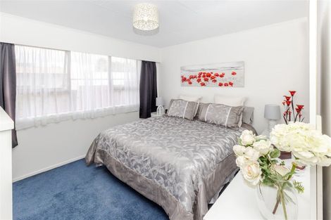 Photo of property in 54 Morrow Avenue, St Andrews, Hamilton, 3200