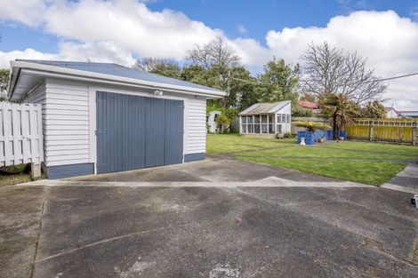 Photo of property in 94 Bartholomew Road, Levin, 5510
