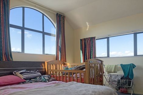 Photo of property in 33 Amesbury Drive, Churton Park, Wellington, 6037